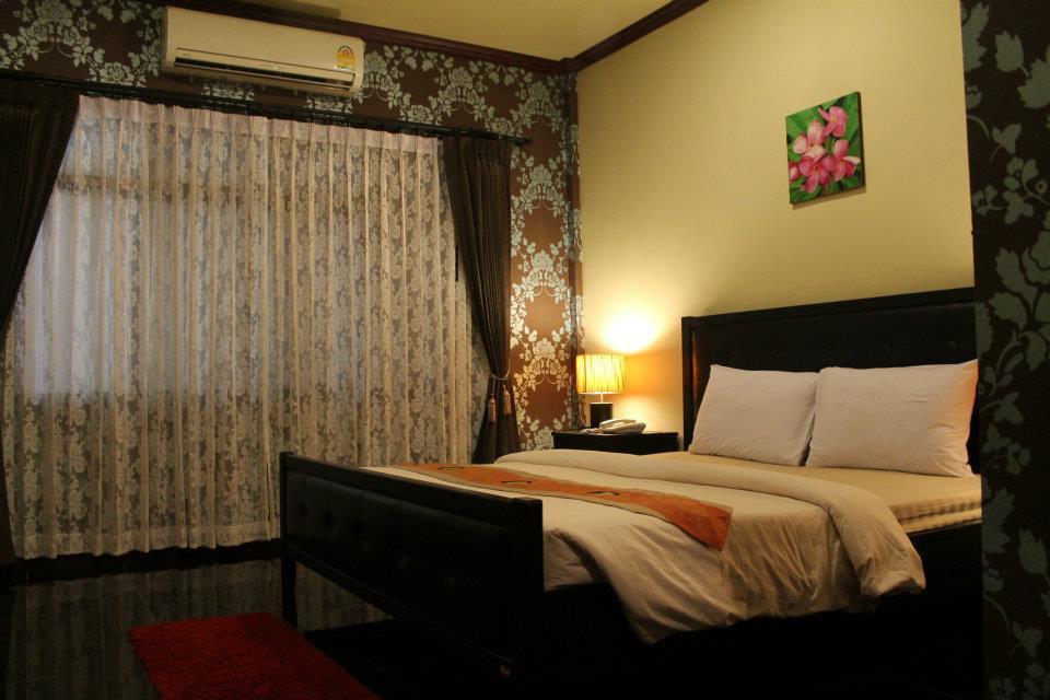 The Park Hotel Phitsanulok Room photo