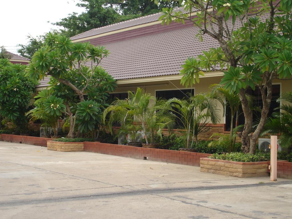 The Park Hotel Phitsanulok Exterior photo